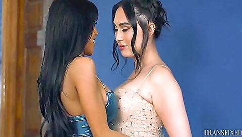 Big tits milf blowjob cum shot and facial on camera