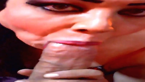 Sexy milf and her shemale girl fuck with sexy clothes