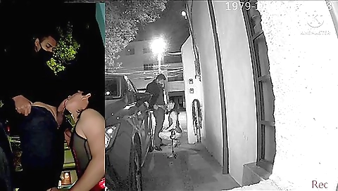 Big ass brunette with a big ass getting banged in a car