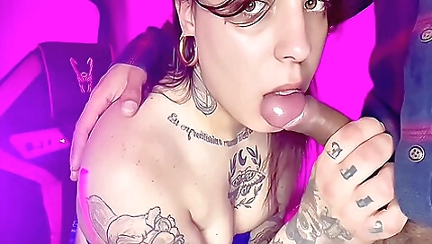 A tattooed brunette in stockings gets fucked in the backyard