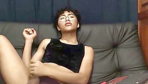 Solo video with a sexy brunette showing her hot body