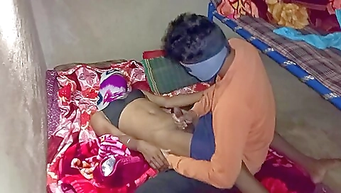 Bare back fuck by a slut with a big ass in amateur video